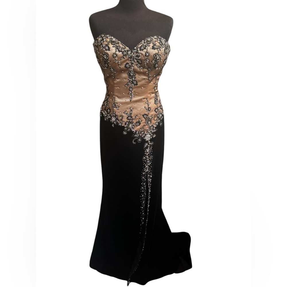 THE CROWN COLLECTION evening gown black sequined gold size 4 formal EUC Pageant